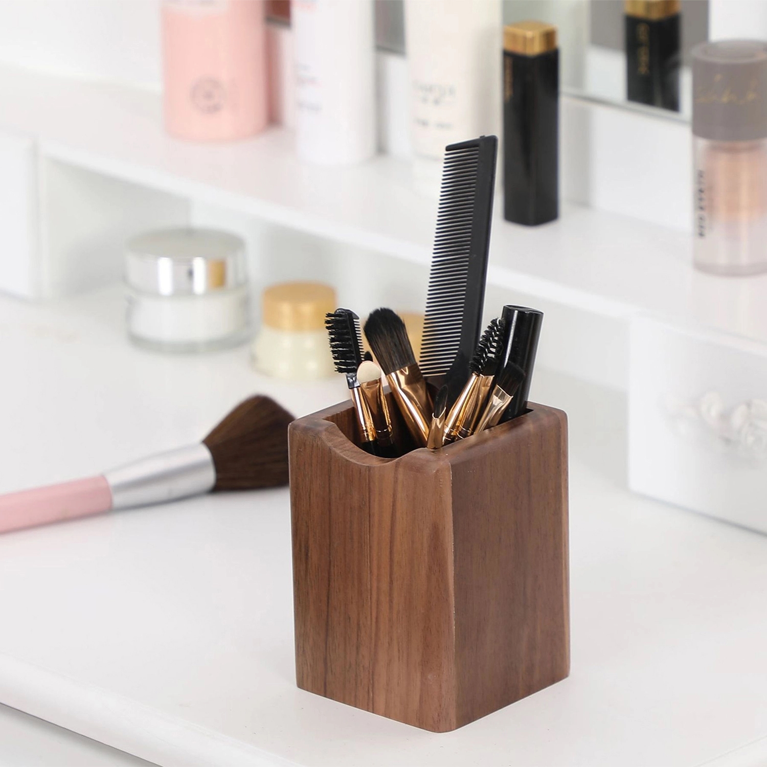 Round Wooden Pen Holder 3