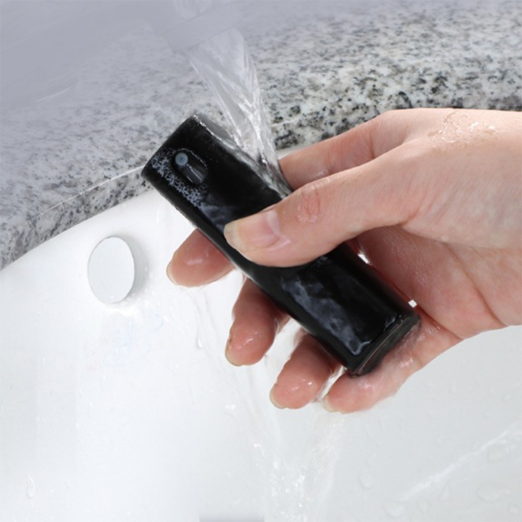Screen Cleaner Spray and Wipe 1