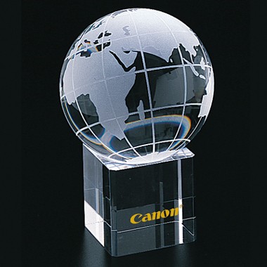 CRYSTAL GLOBE W/ CLEAR BASE 2