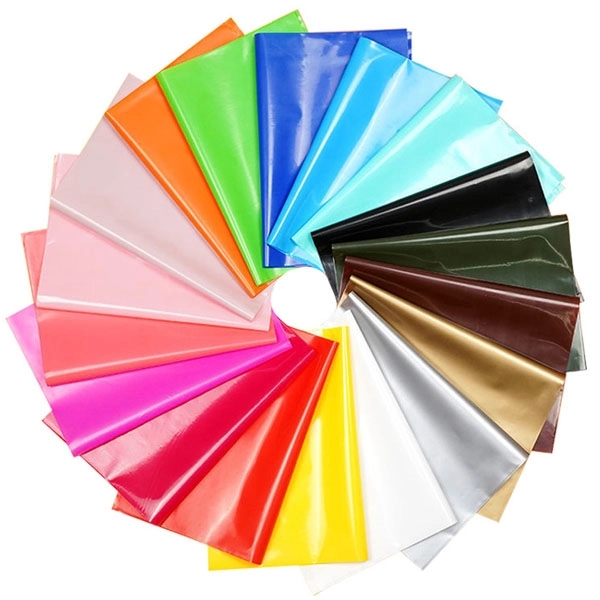 Die Cut Handle Plastic Bags - 15" x 12" 2