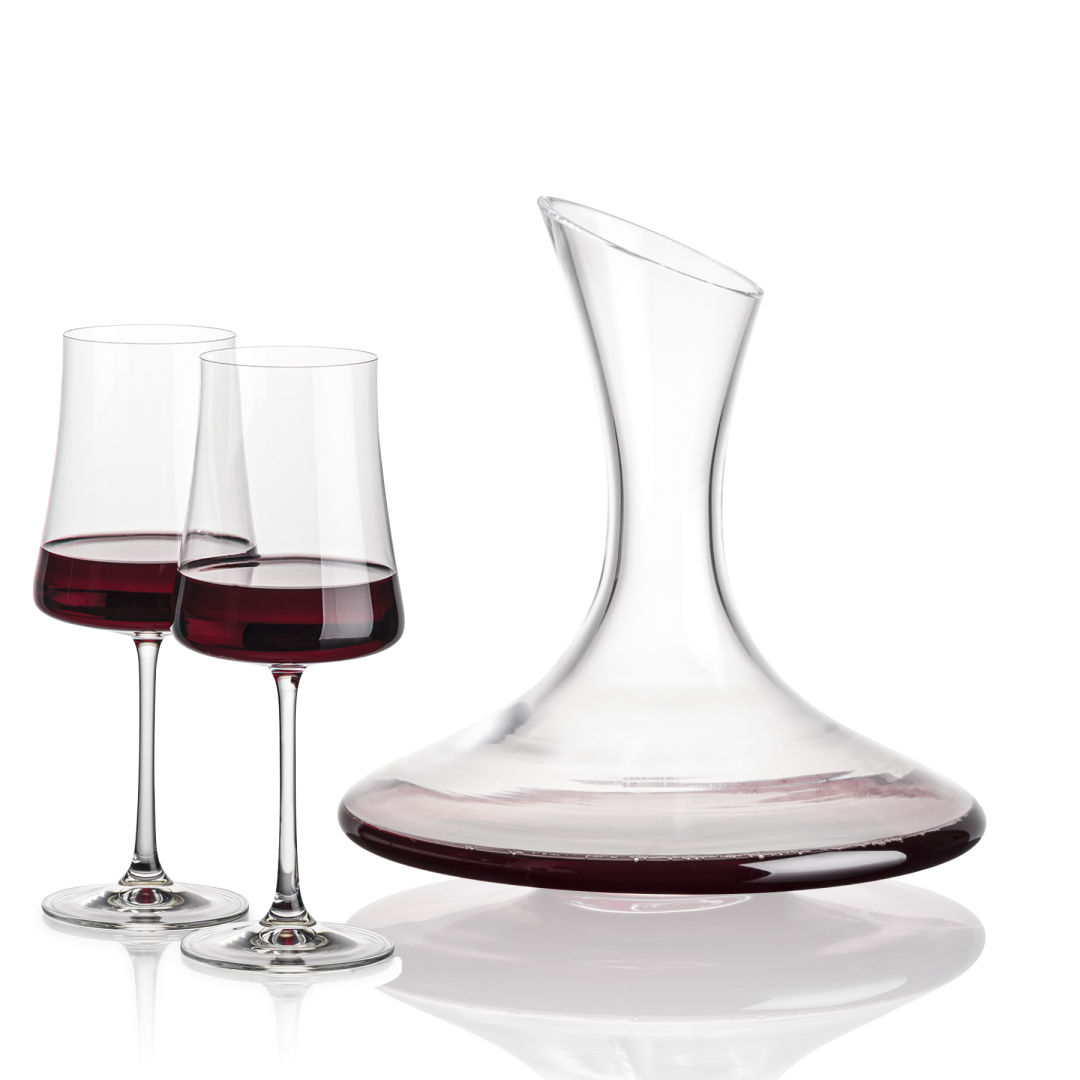 Madagascar Carafe & Dakota Wine 2