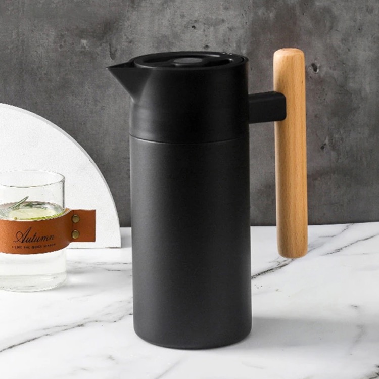 Avanti Jug 3