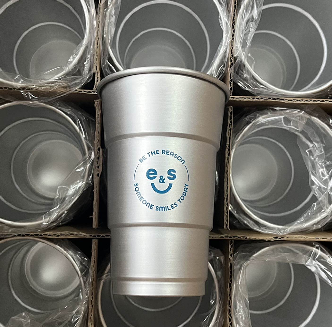 20 oz. Party Aluminum Beer Cup 2
