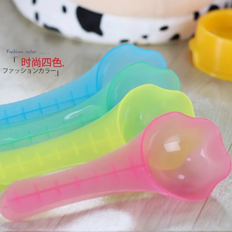 Pet Food Scoop with Bag Clip 3