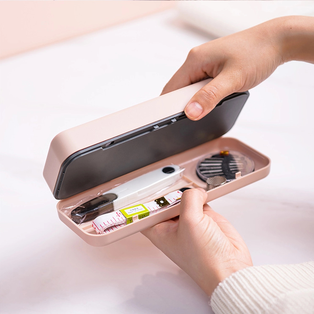Portable Classic Full Function Compacted Sewing Kit 4