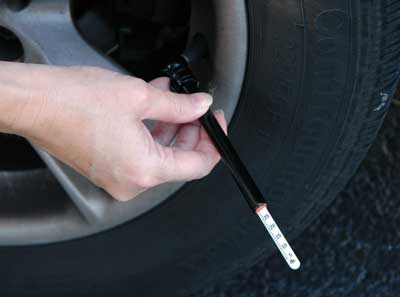 Lightweight Pen Size Tire Gauge 3