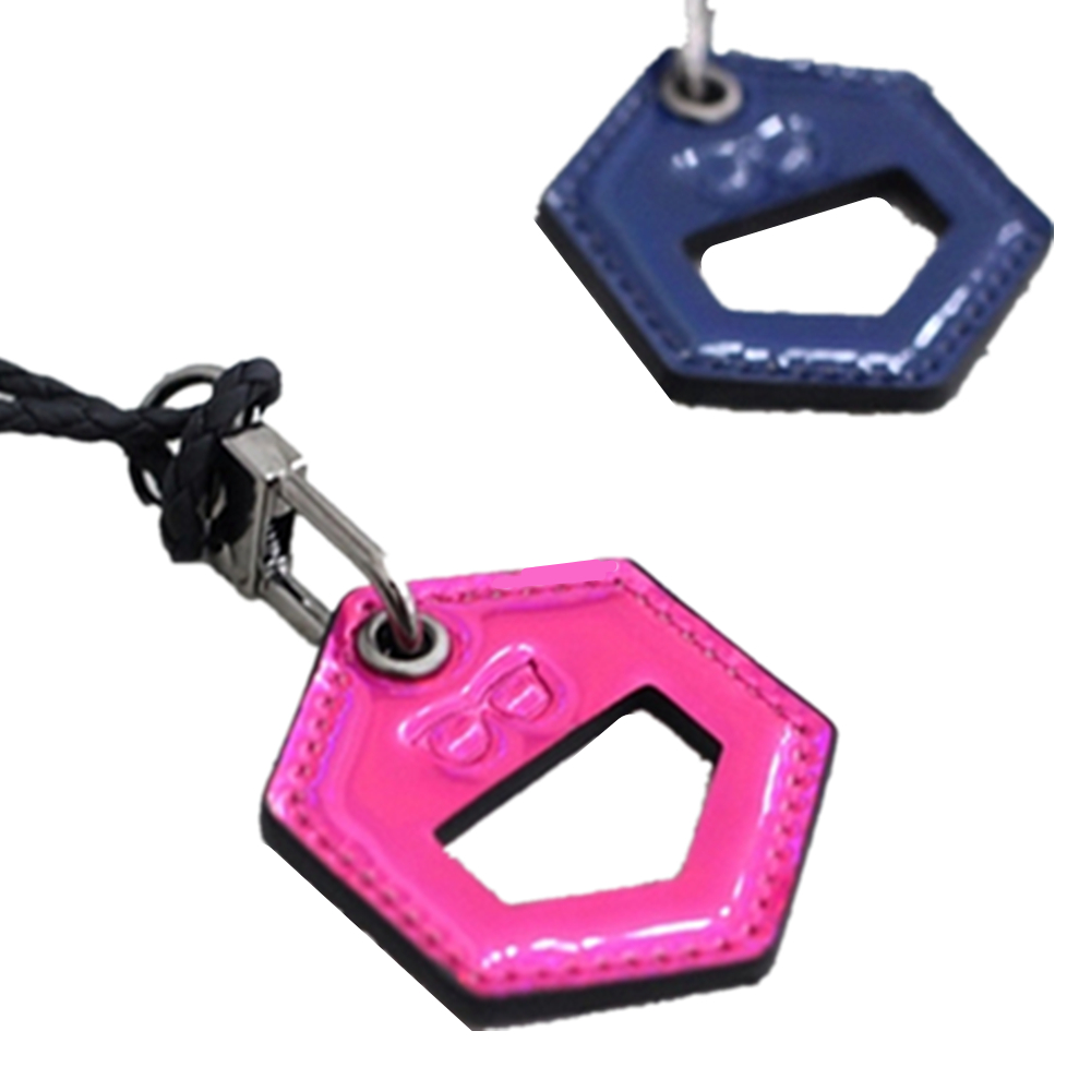 Diamond Shape Leather Pendant For Hanging Glasses 4