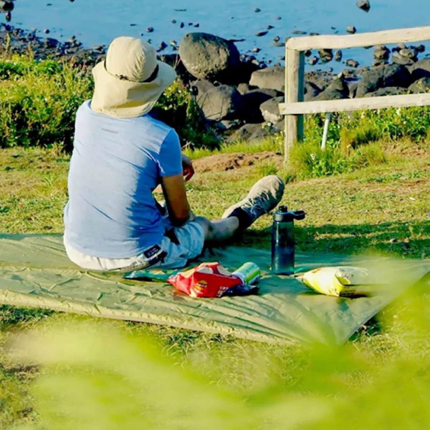 Waterproof Sand-Free Polyester Mat – Outdoor & Travel Use 7