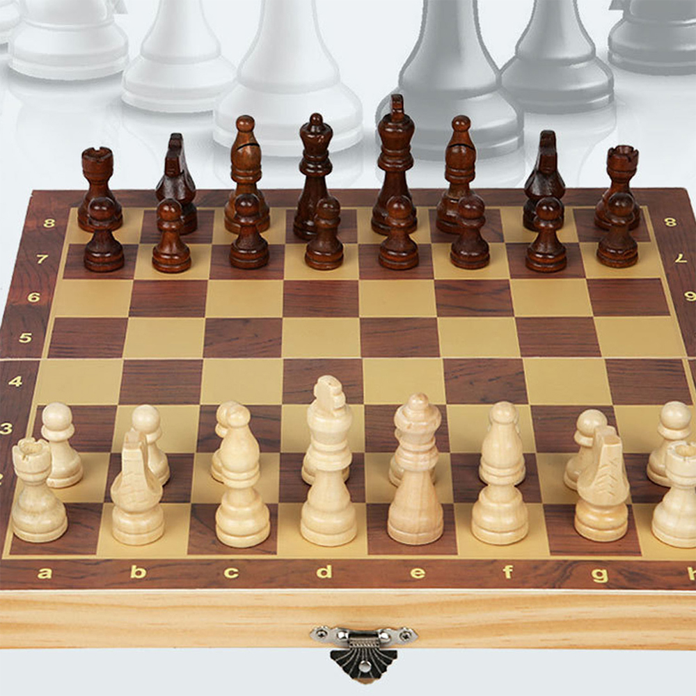2 In 1 Foldable Wooden Magnetic Chess Set 3