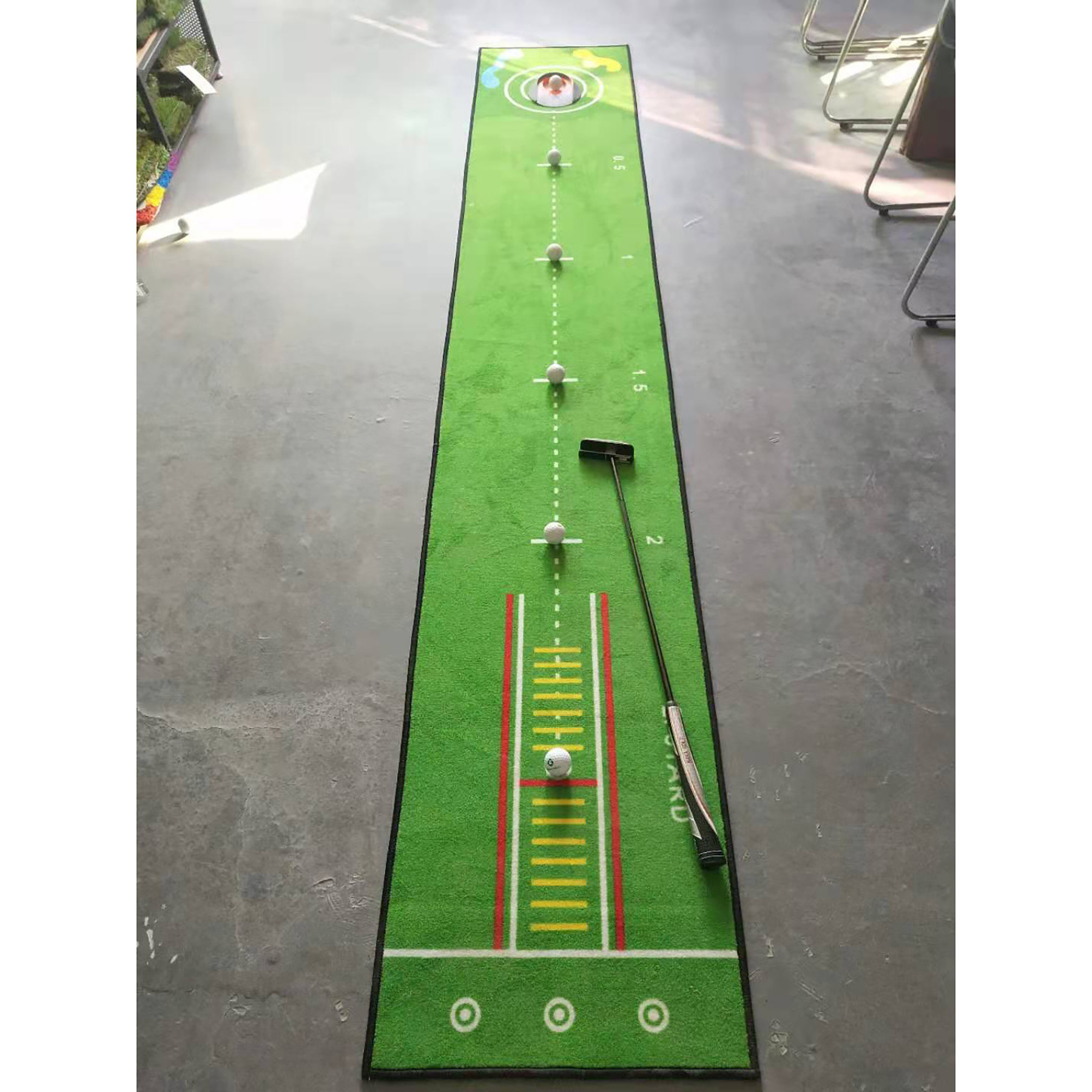 Indoor Golf Putting Green Mat for Home Practice 2