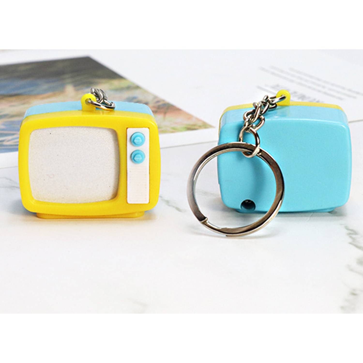 LED light TV Keychain 6
