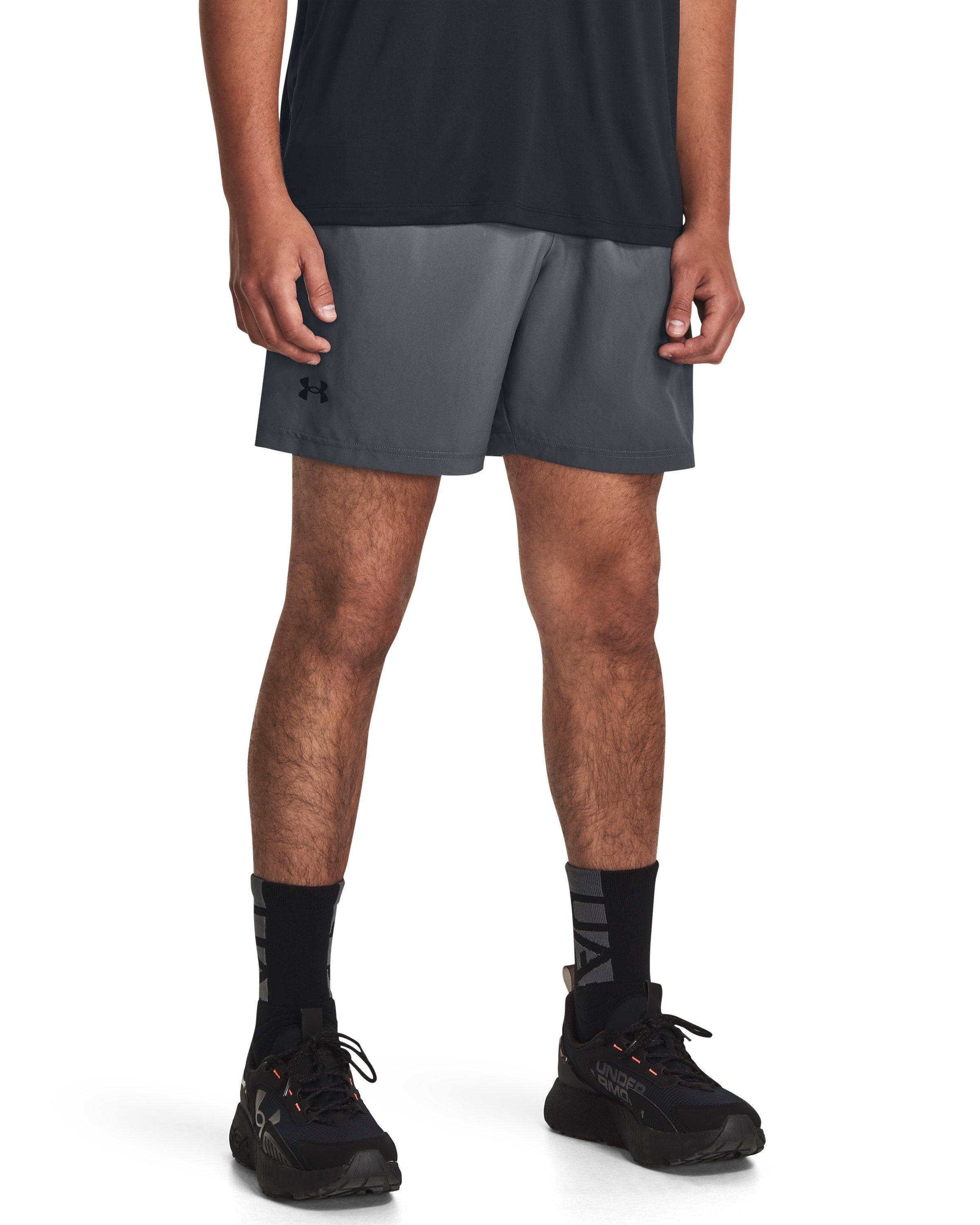 UA Woven Men's 7 Shorts 6