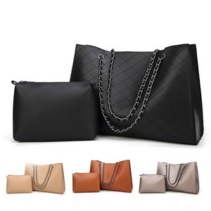 Ladies Chain Shoulder Bag With Quilted Design 6