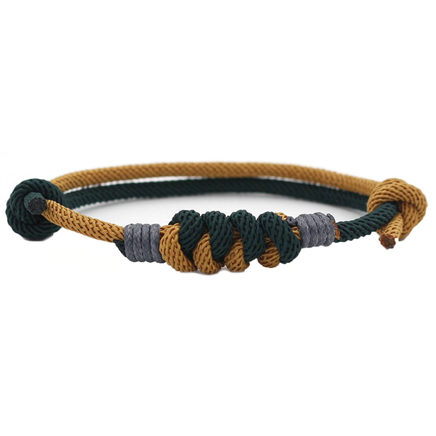 Weaving diamond knot friendship bracelet 5
