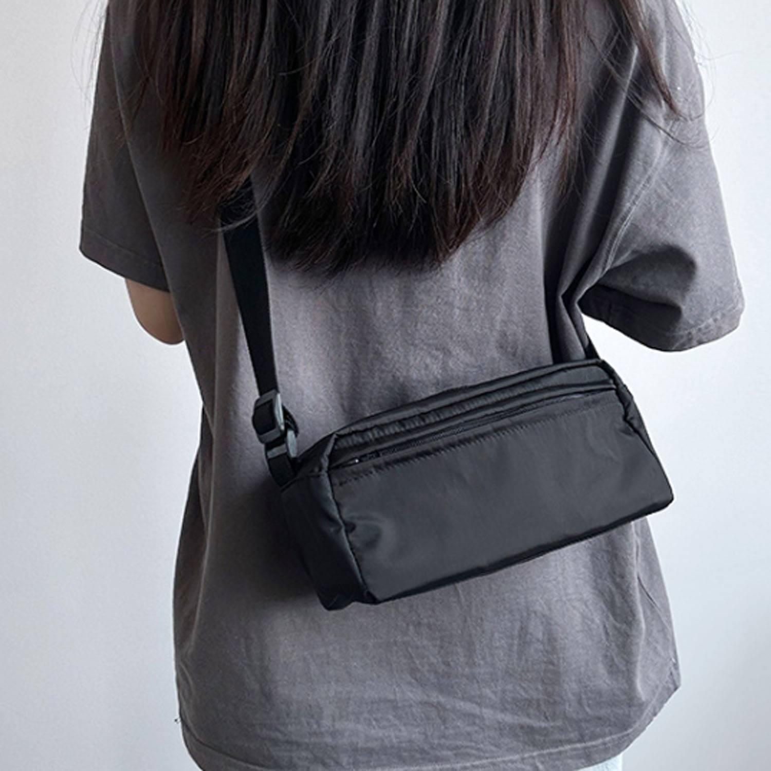 Lightweight Polyester Crossbody Bag 4