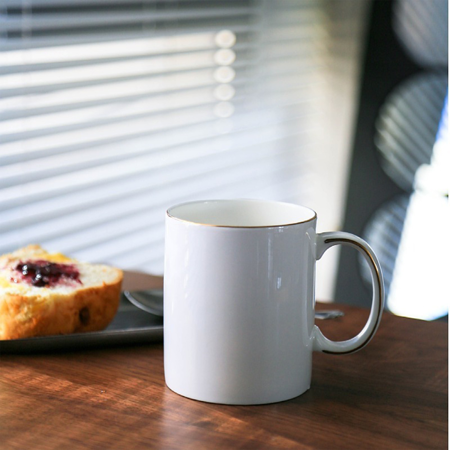 12Oz Gold-Rimmed Bone China Mug 2