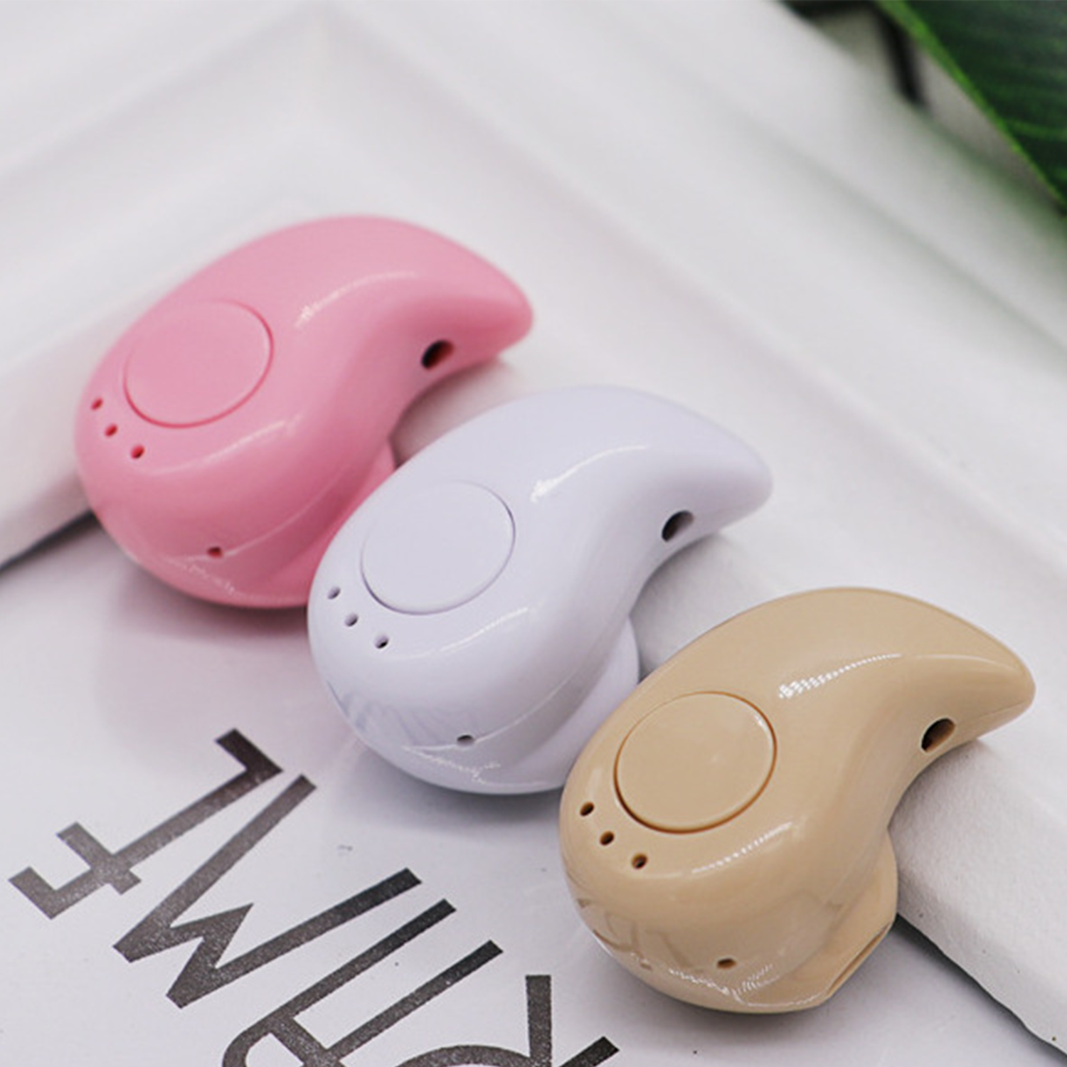 Mini wireless invisible bluetooth earphone 4