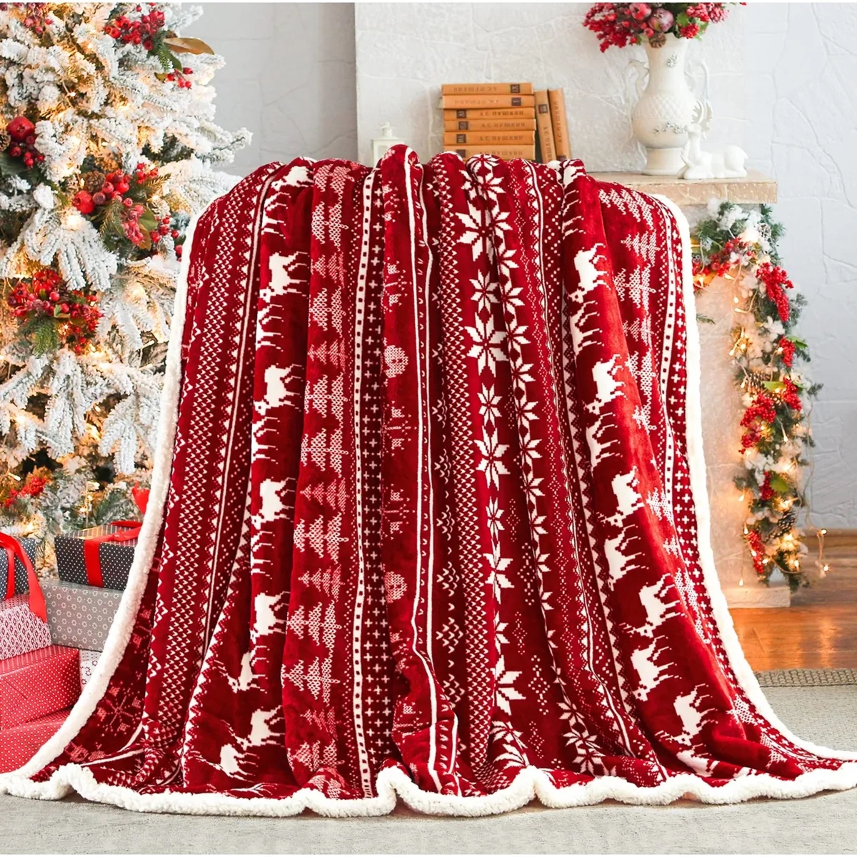 Double-Layer Sherpa Fleece Holiday Throw Blanket 3