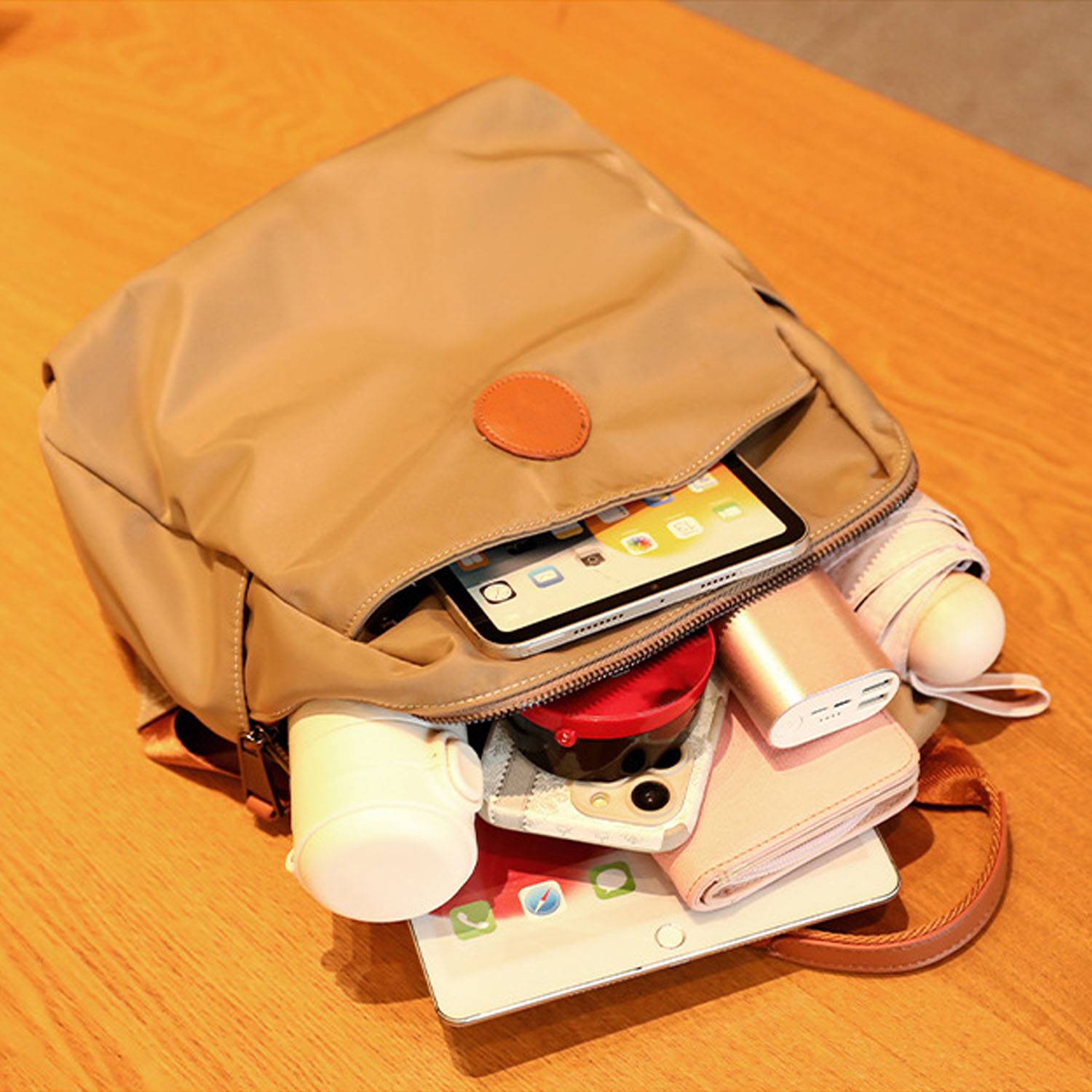 Lightweight Compact Women Oxford Backpack Casual Style 7