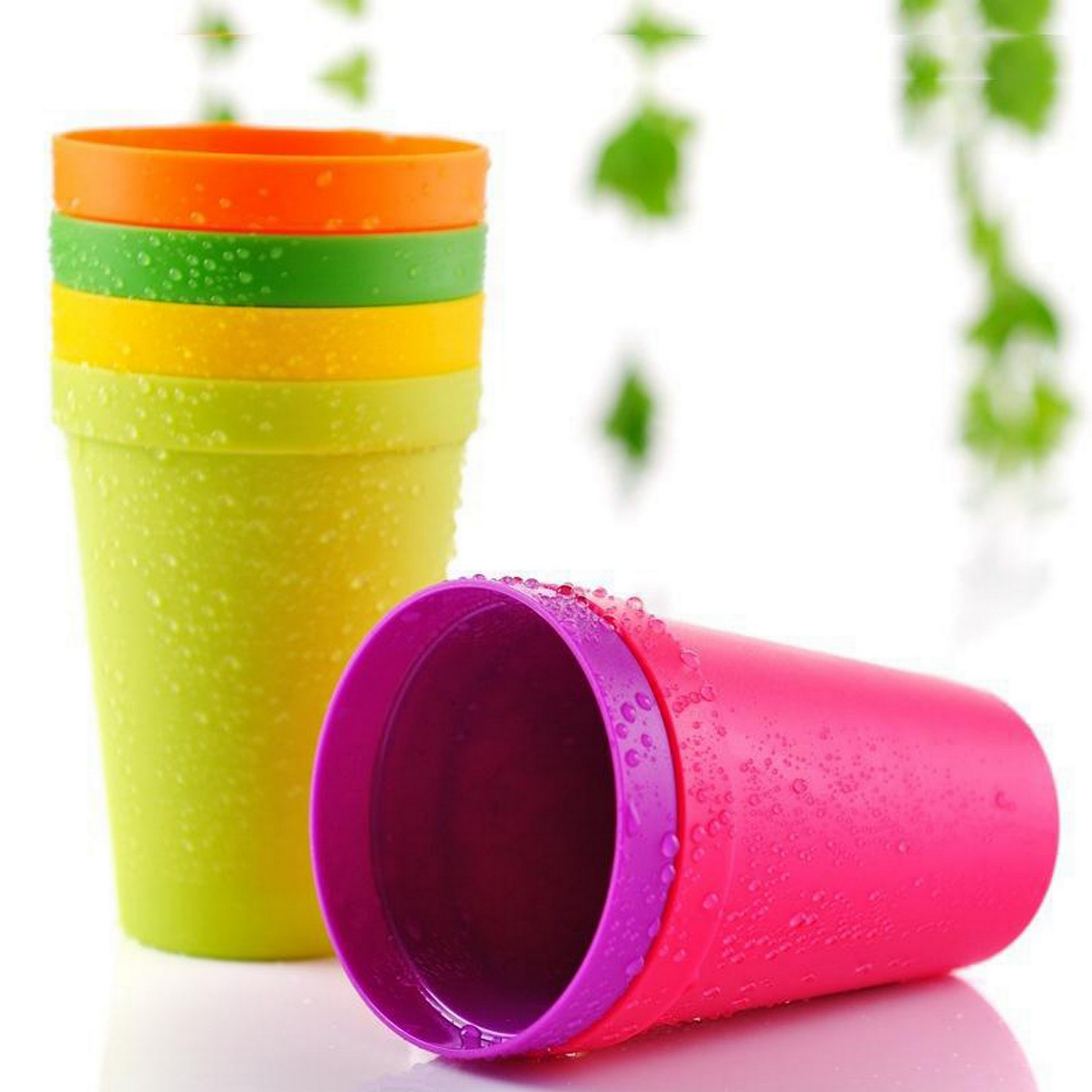 Eight-Piece Set Of Rainbow-Colored Water Cups 4
