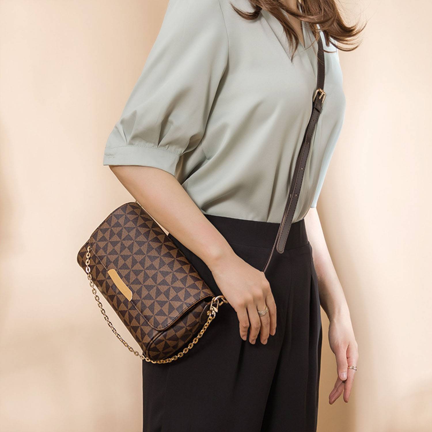PU Leather Fashion Women Shoulder Chain Crossbody Bag 1