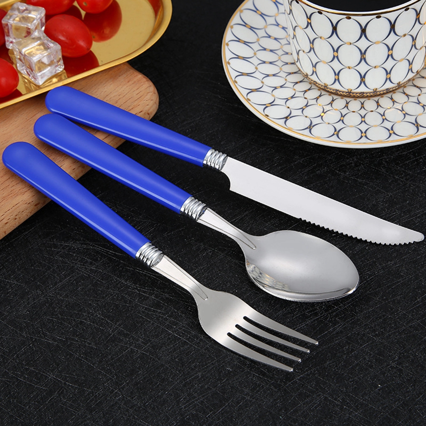 Plastic Handle Camping Tableware Set 3