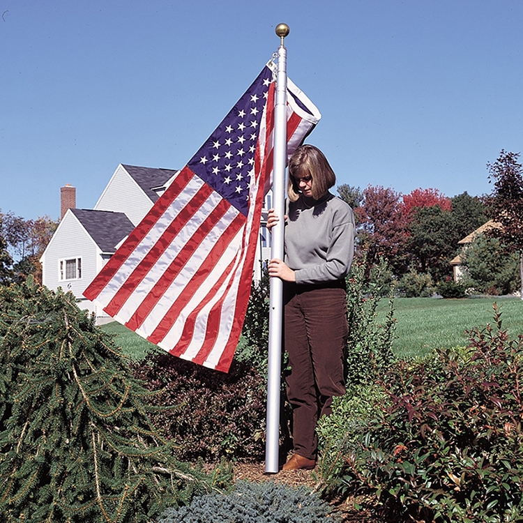 20' Aluminum Telescoping Flagpoles 2
