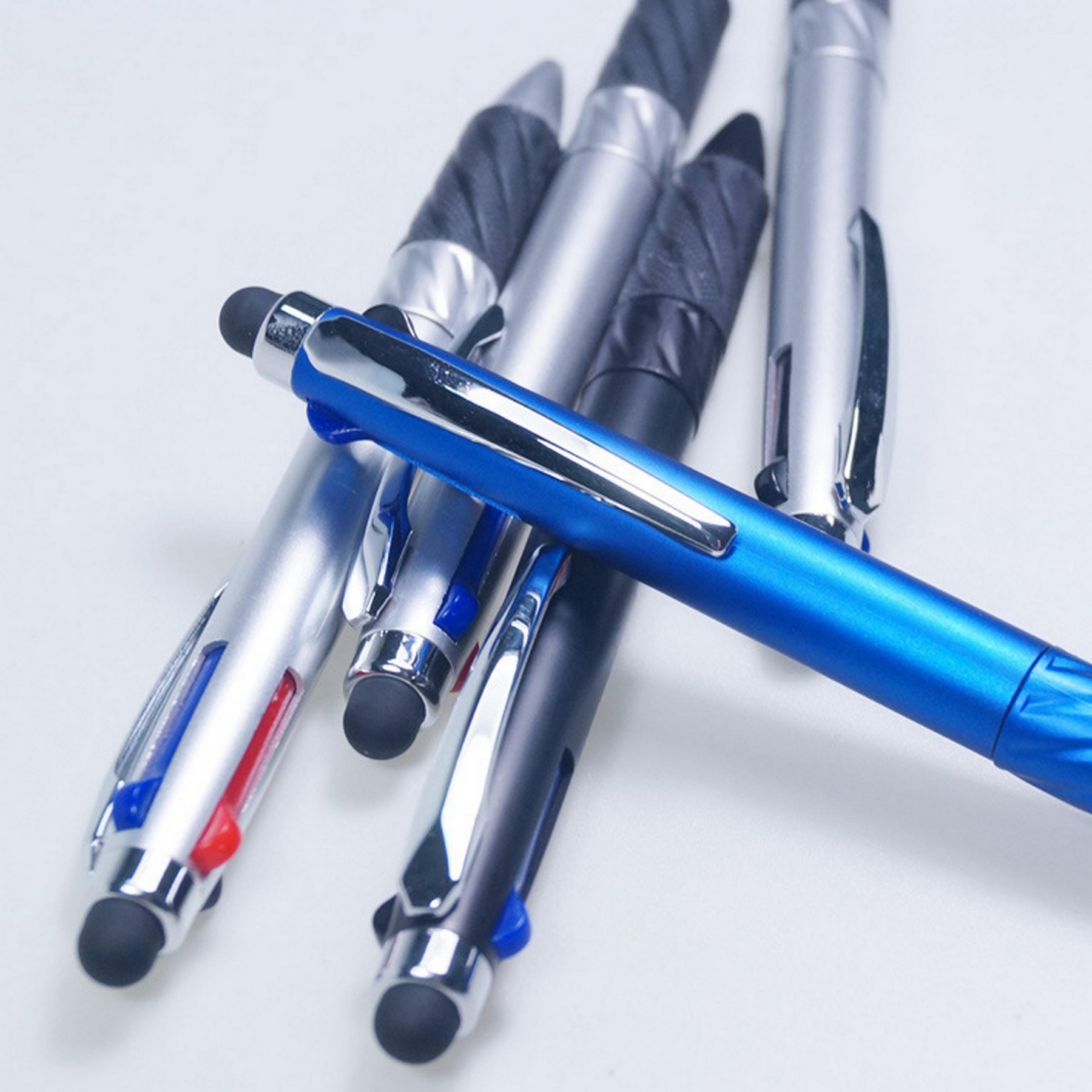 Spray Paint Three-Color Ballpoint Stylus Pen 2