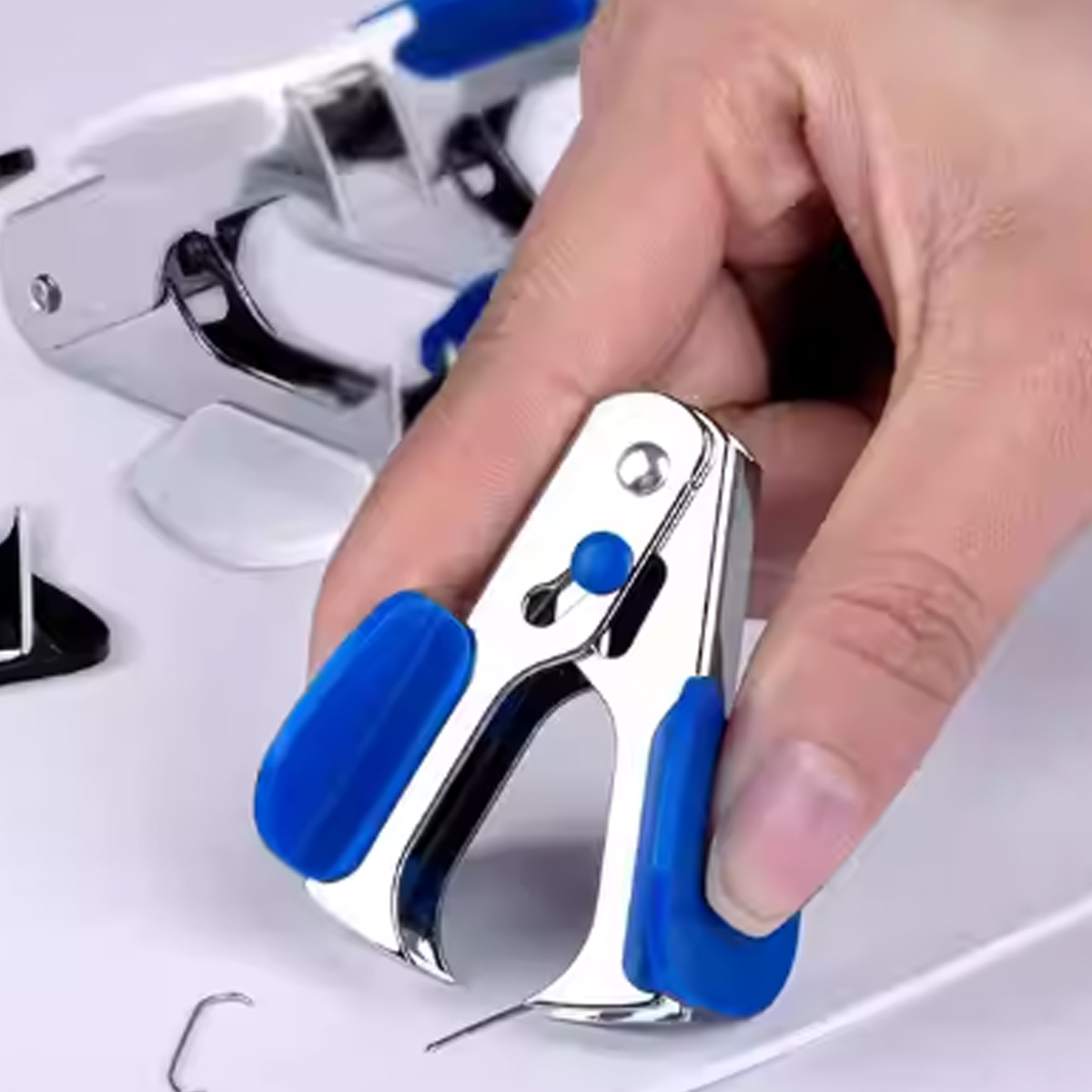 Mini Staple Remover with Plastic Grip for Office Use, custom desk accessory with logo imprint 6