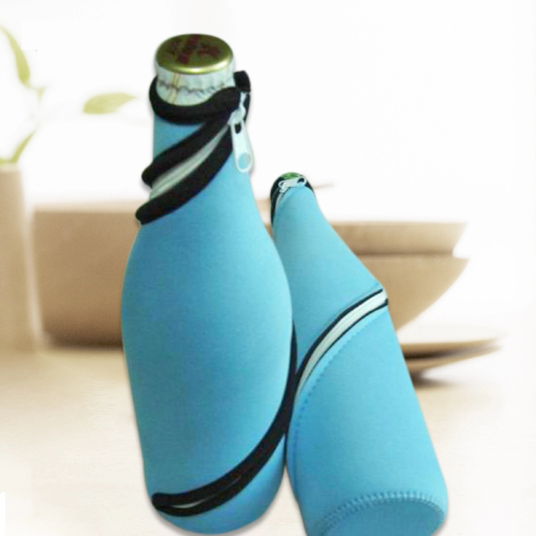 Neoprene Cooler Bottle Holder with Screw Zipper 2