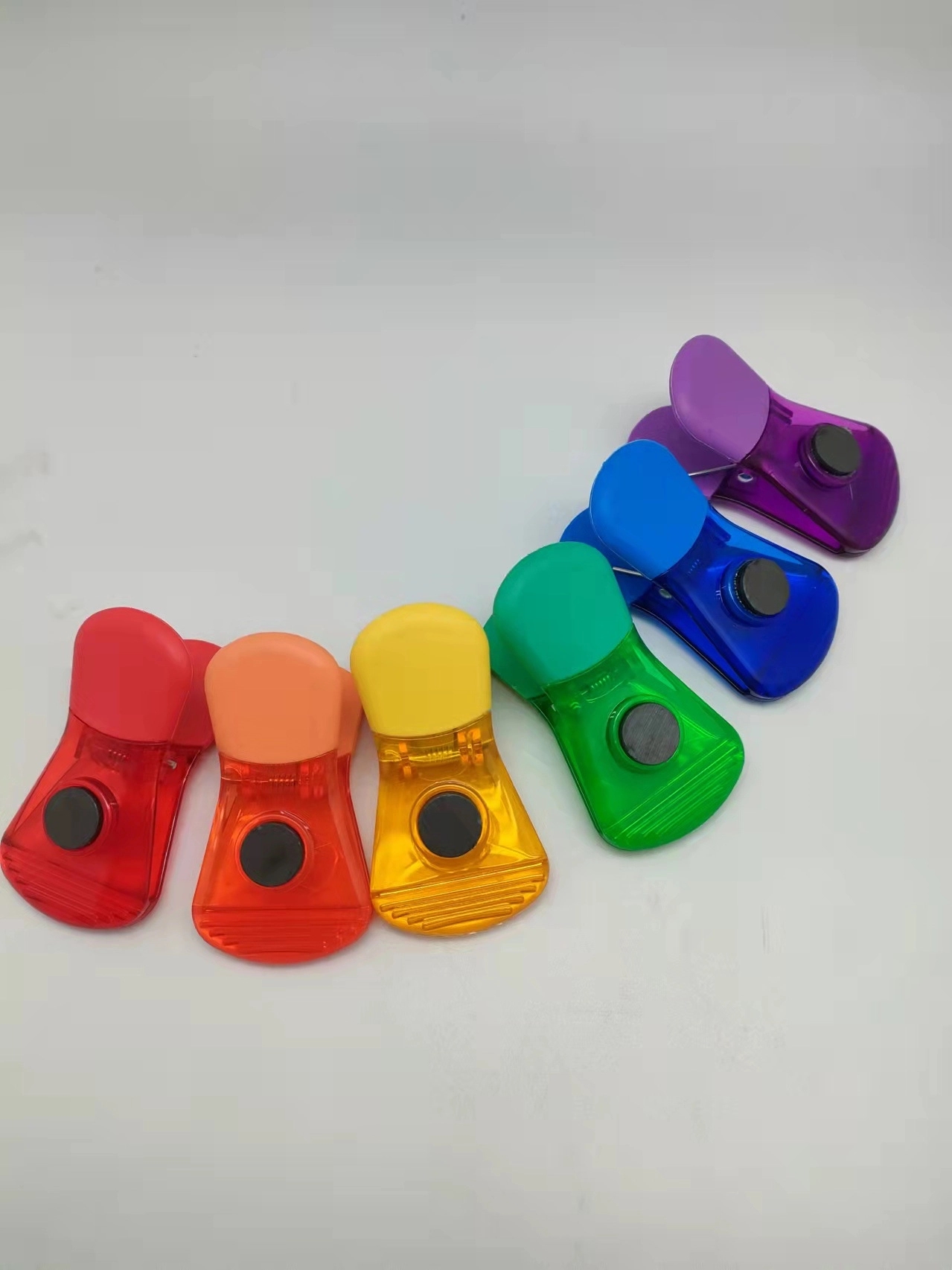 Plastic Magnetic Memo Clip 8