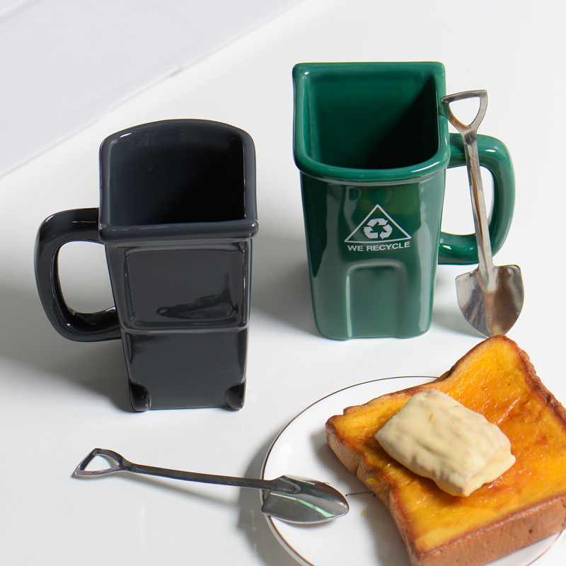 Ceramic Recycling Bin Mug 4