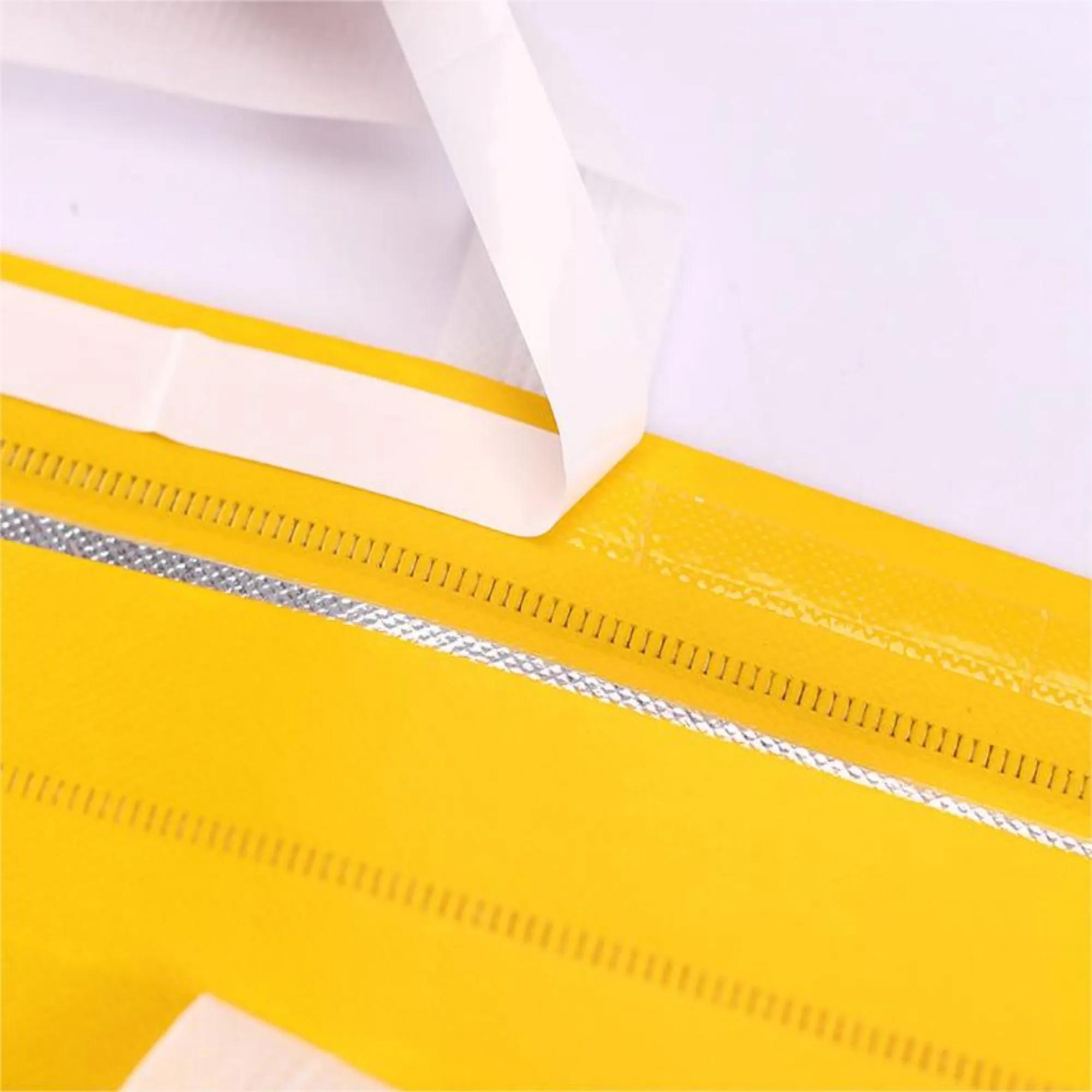 Disposable Non-Woven Thermal Tote Bags 3