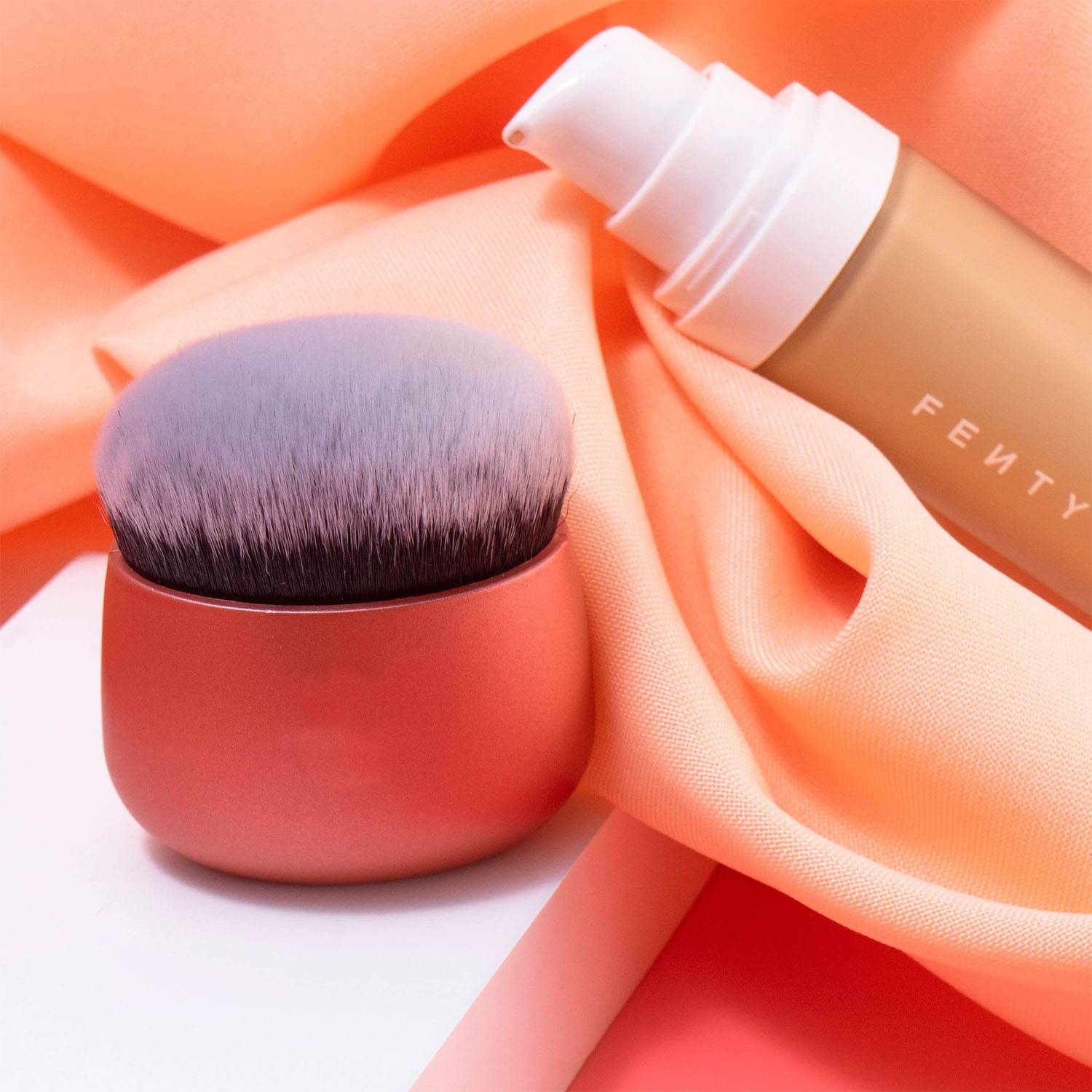 Dense Synthetic Foundation Brush for Flawless Blending 4