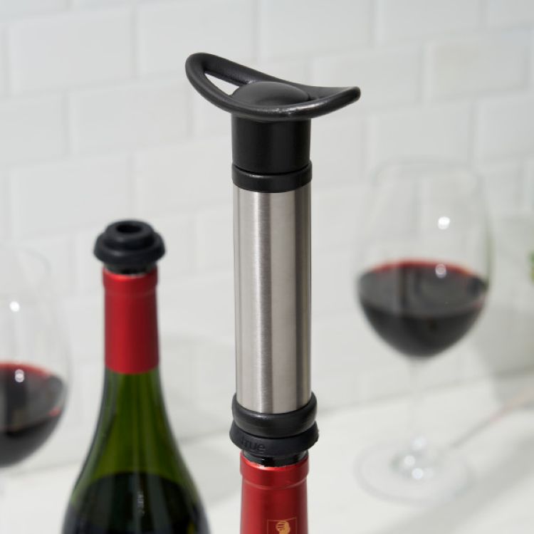 True® Preserve™: Vacuum Pump & Stopper Set 11
