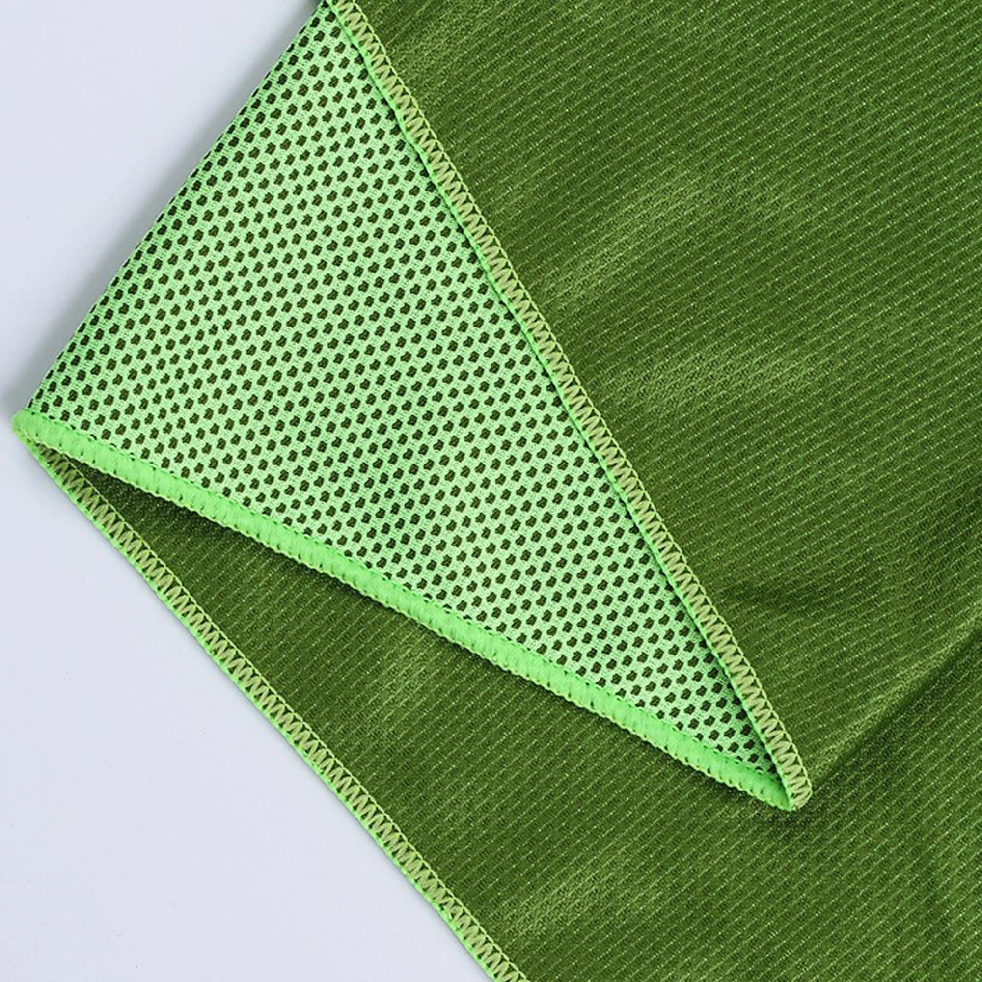 Cooler Towel with Silicone Case 7