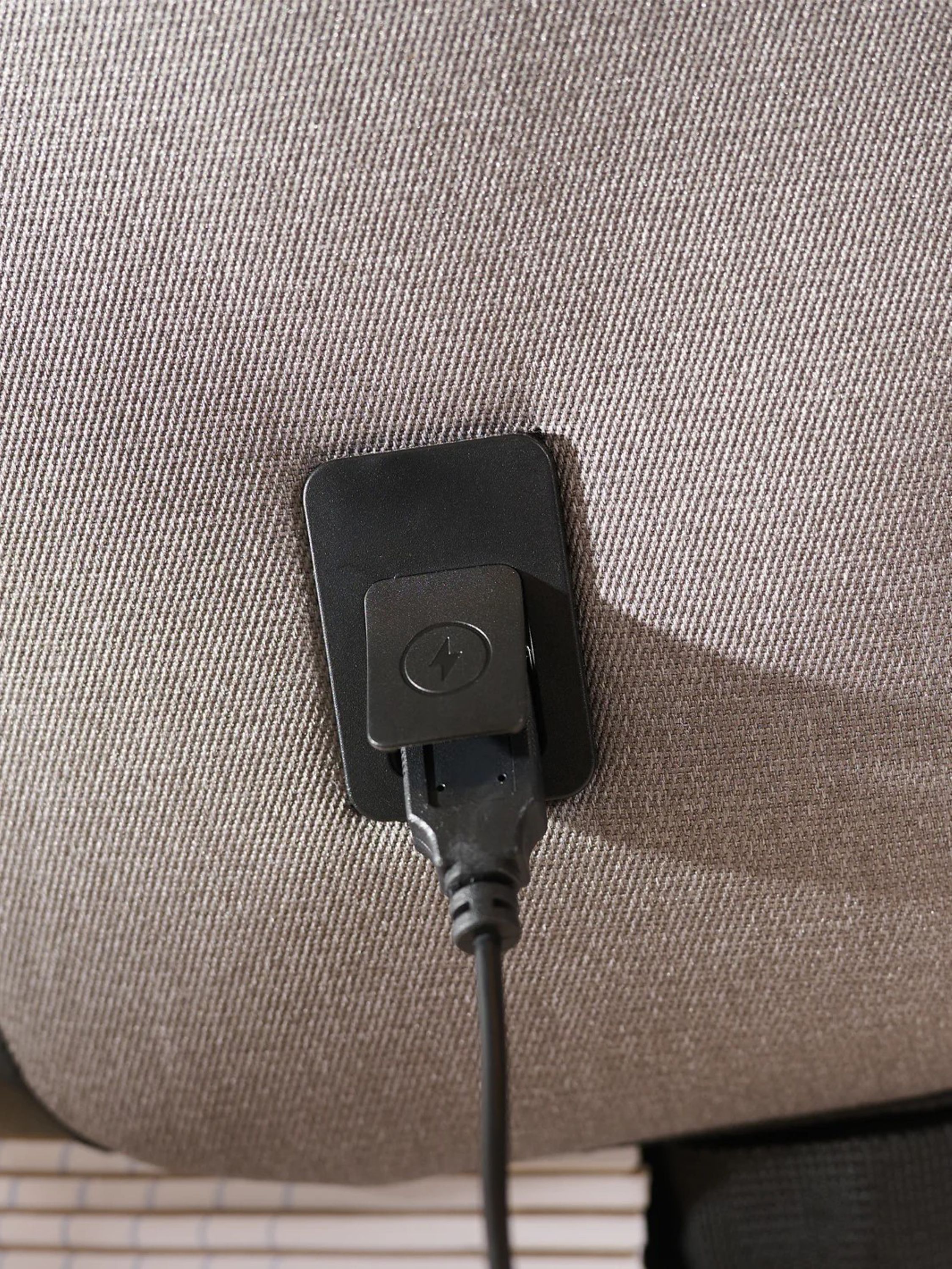 EZRI Travel Backpack with Embroidery 7