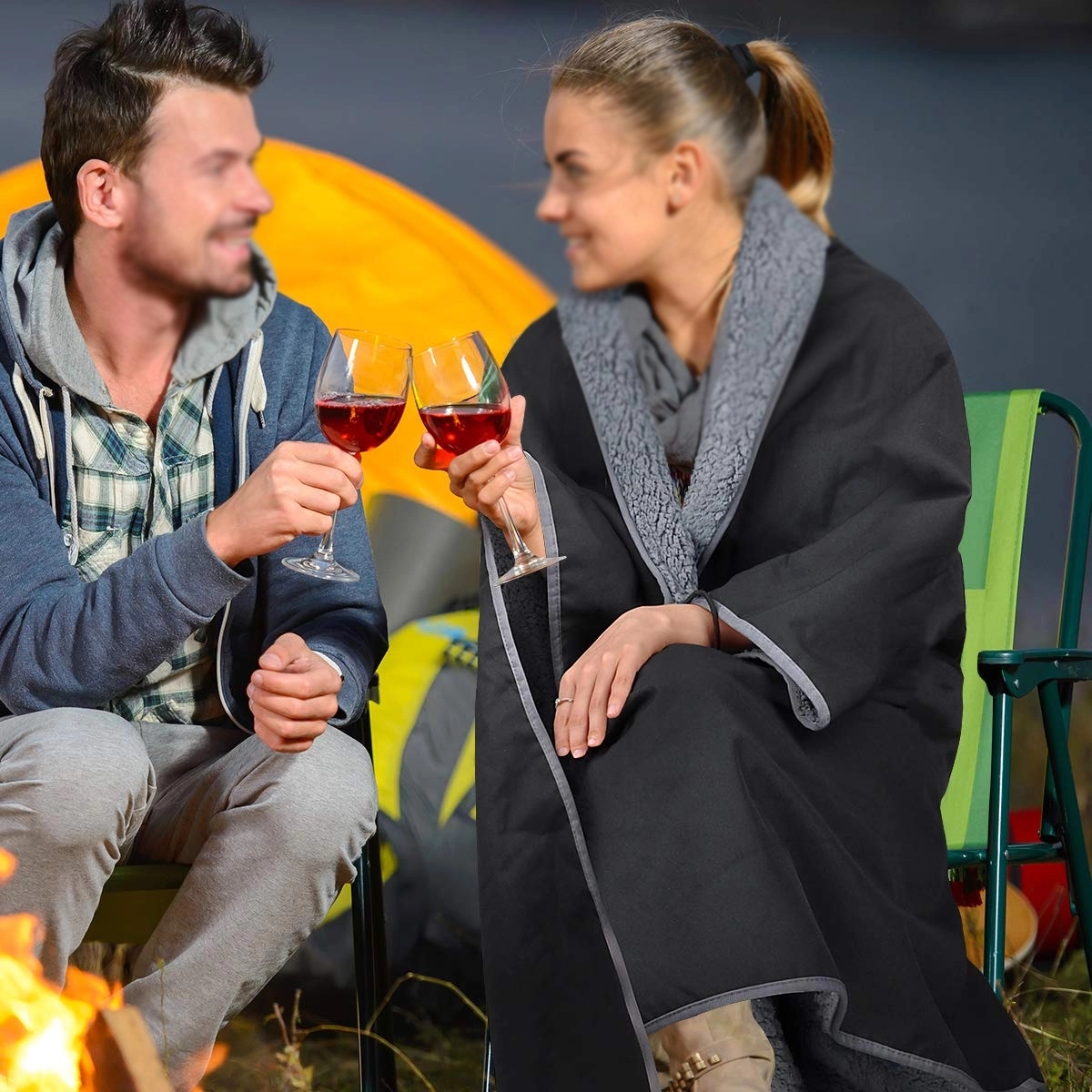Custom Foldable Waterproof Outdoor Sherpa Blanket 7