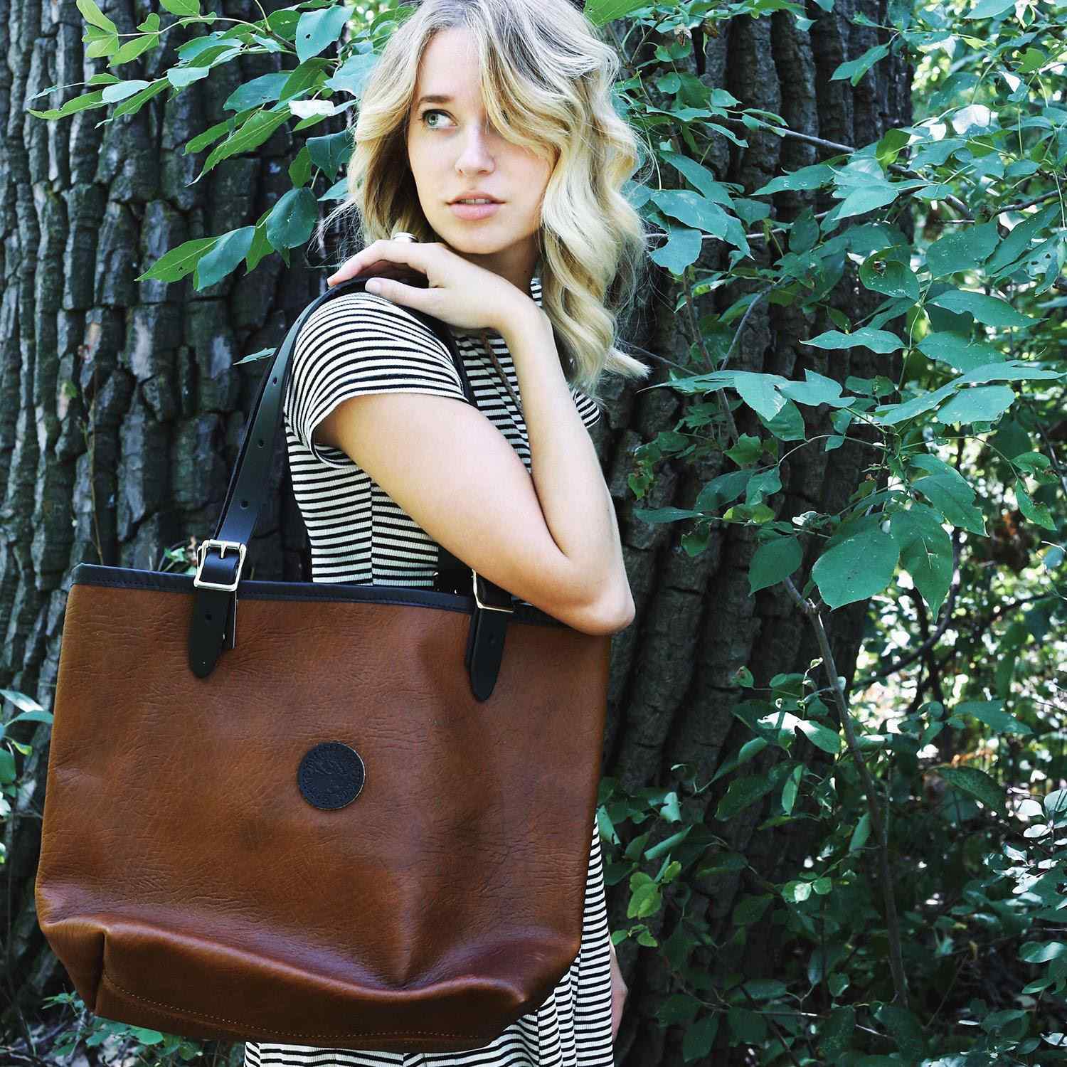 Duluth Pack™ Bison Leather Market Tote 11