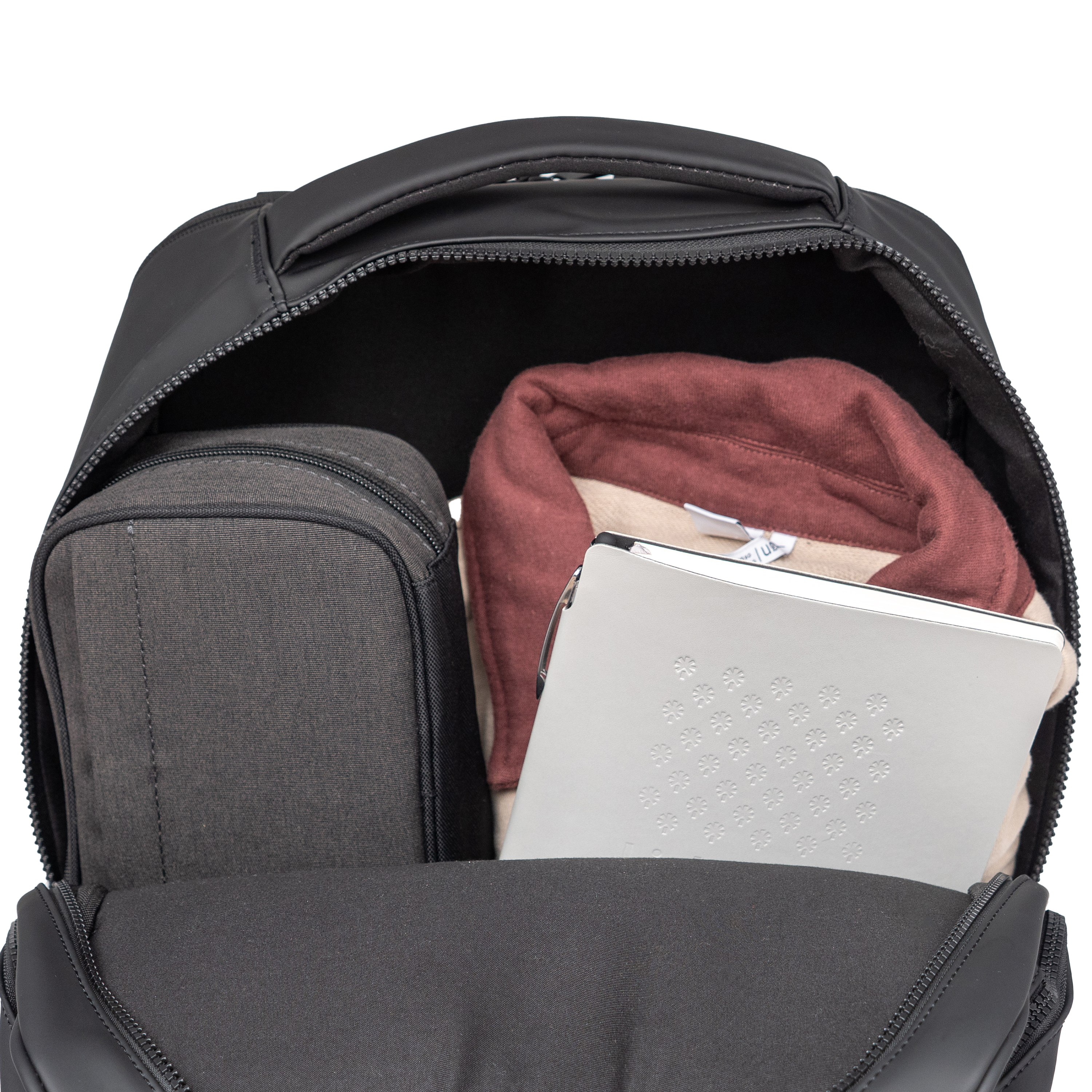 Roam 17" laptop backpack call of the wild 31