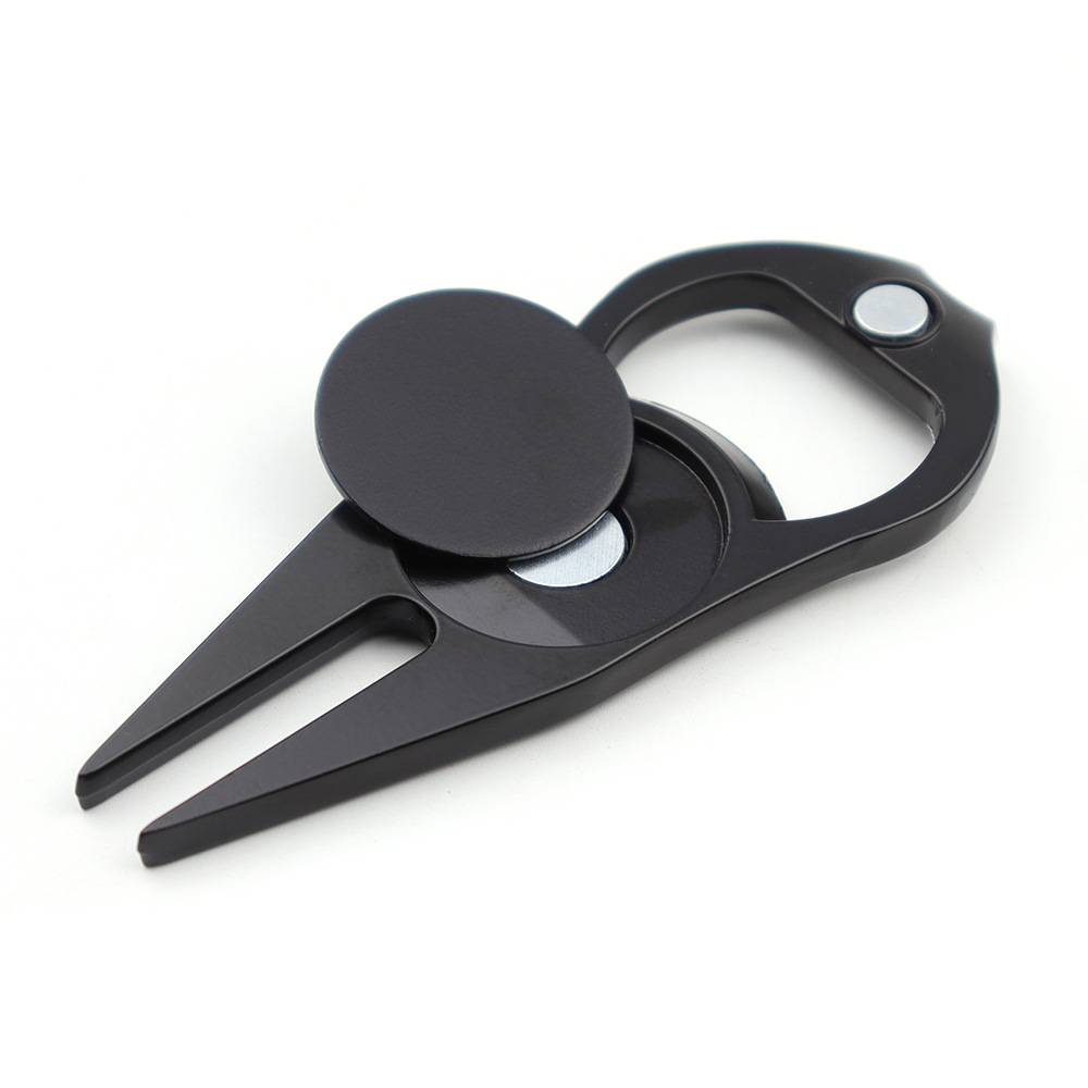 Golf Divot Fixer 4