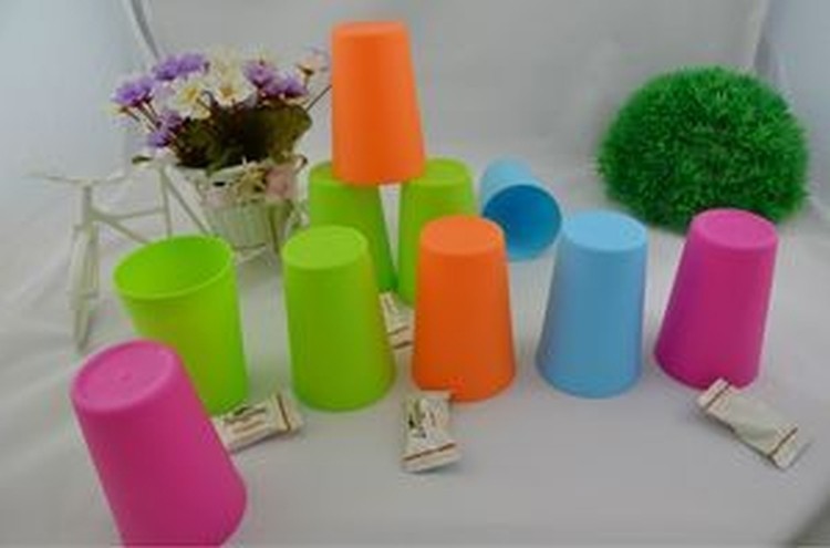 Party Essentials Hard Plastic 10 Oz. Glass 2