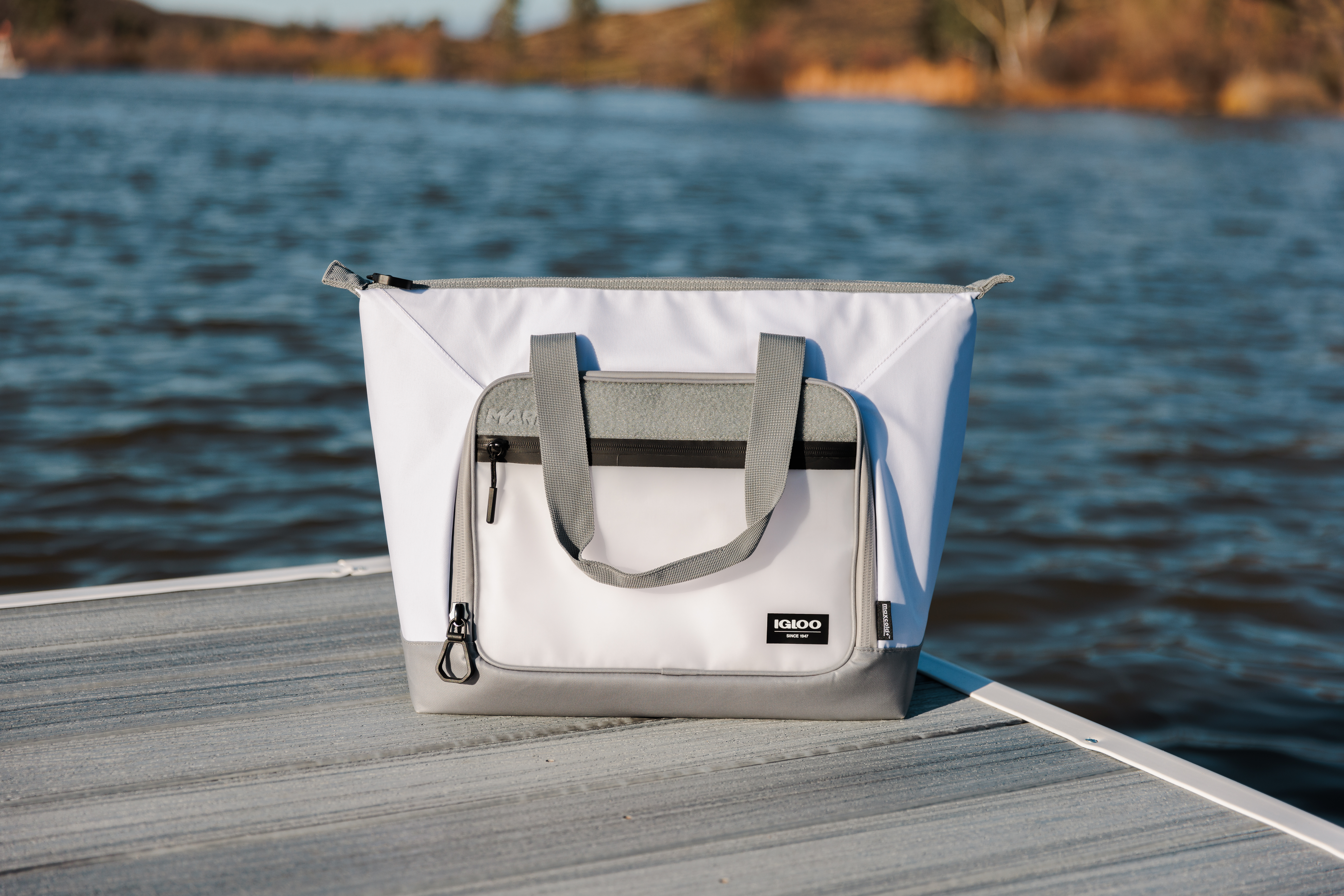 Igloo® Marine 30 Can Tote Cooler 13