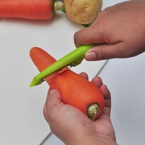 Ergonomic Horizontal Fruit And Vegetable Peeler 10