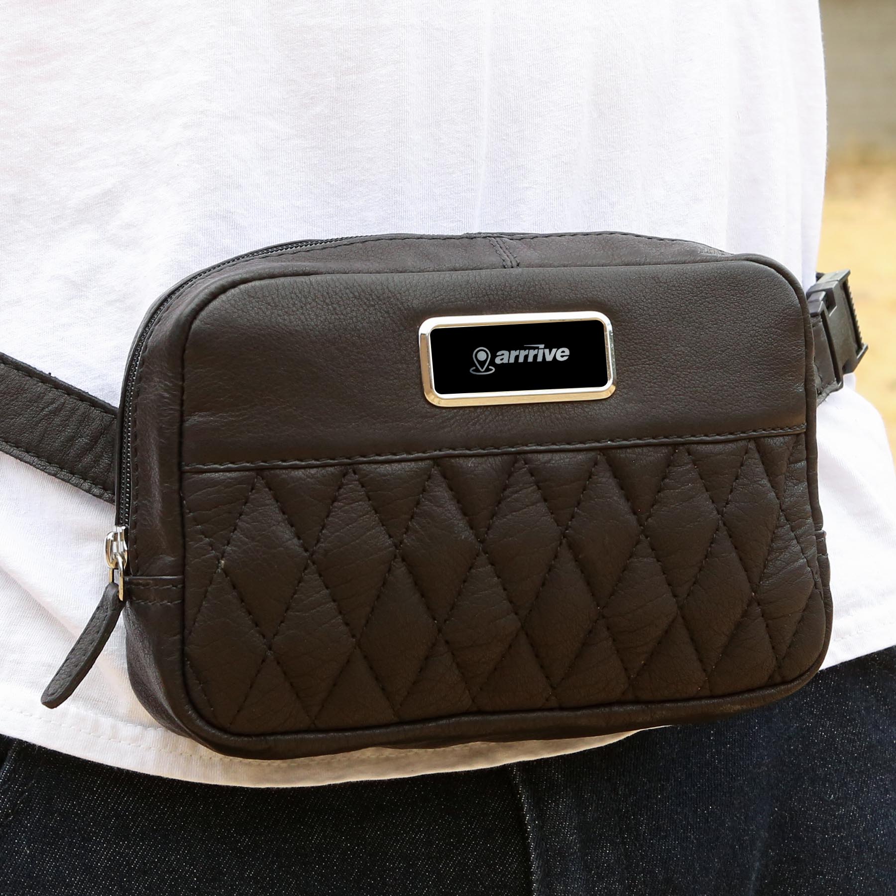 Brea Canyon Leather Cross Body Bag 8