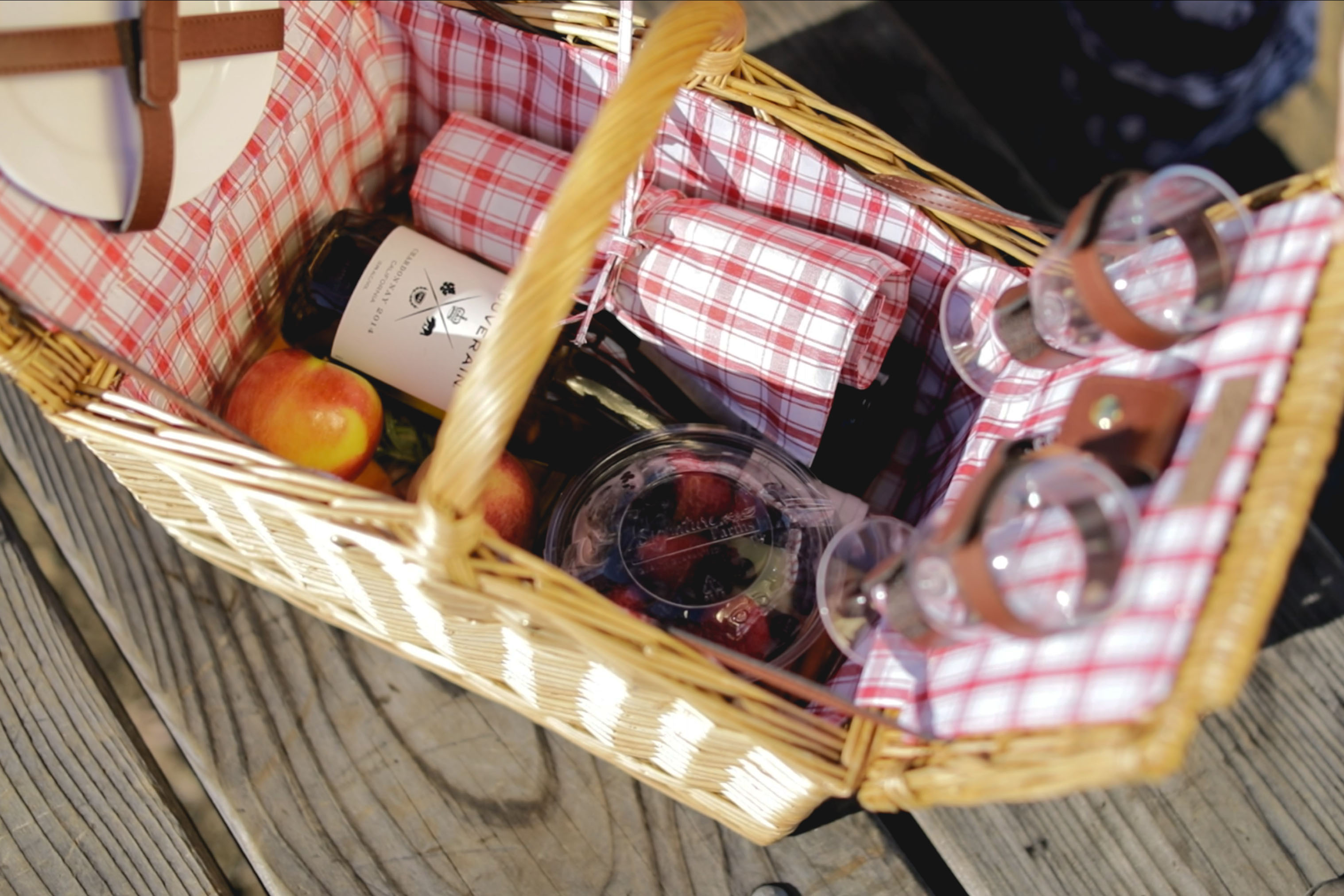 Piccadilly Picnic Basket 9
