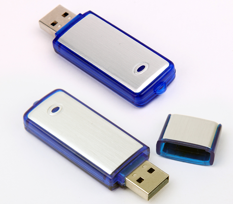 Classic Translucent LED USB Flash Drive, 4GB 6