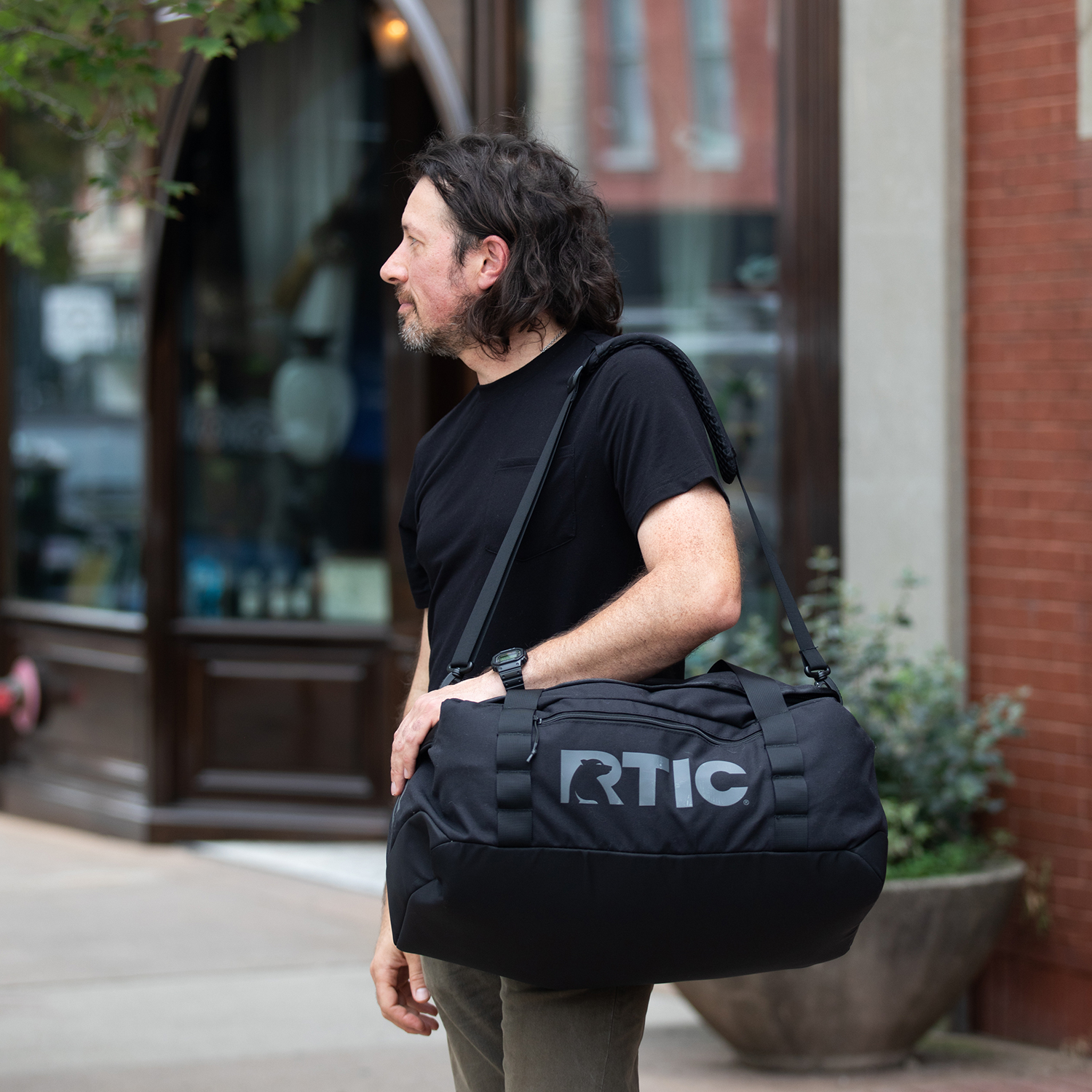 RTIC® Road Trip Water-Resistant Medium Duffle Bag (21.5" x 9") 4