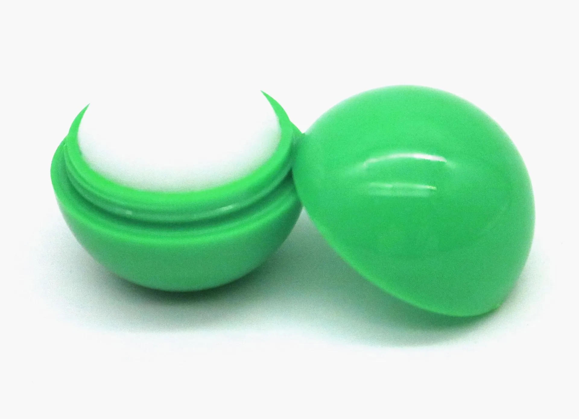 Round Moisturizing Lipstick 12