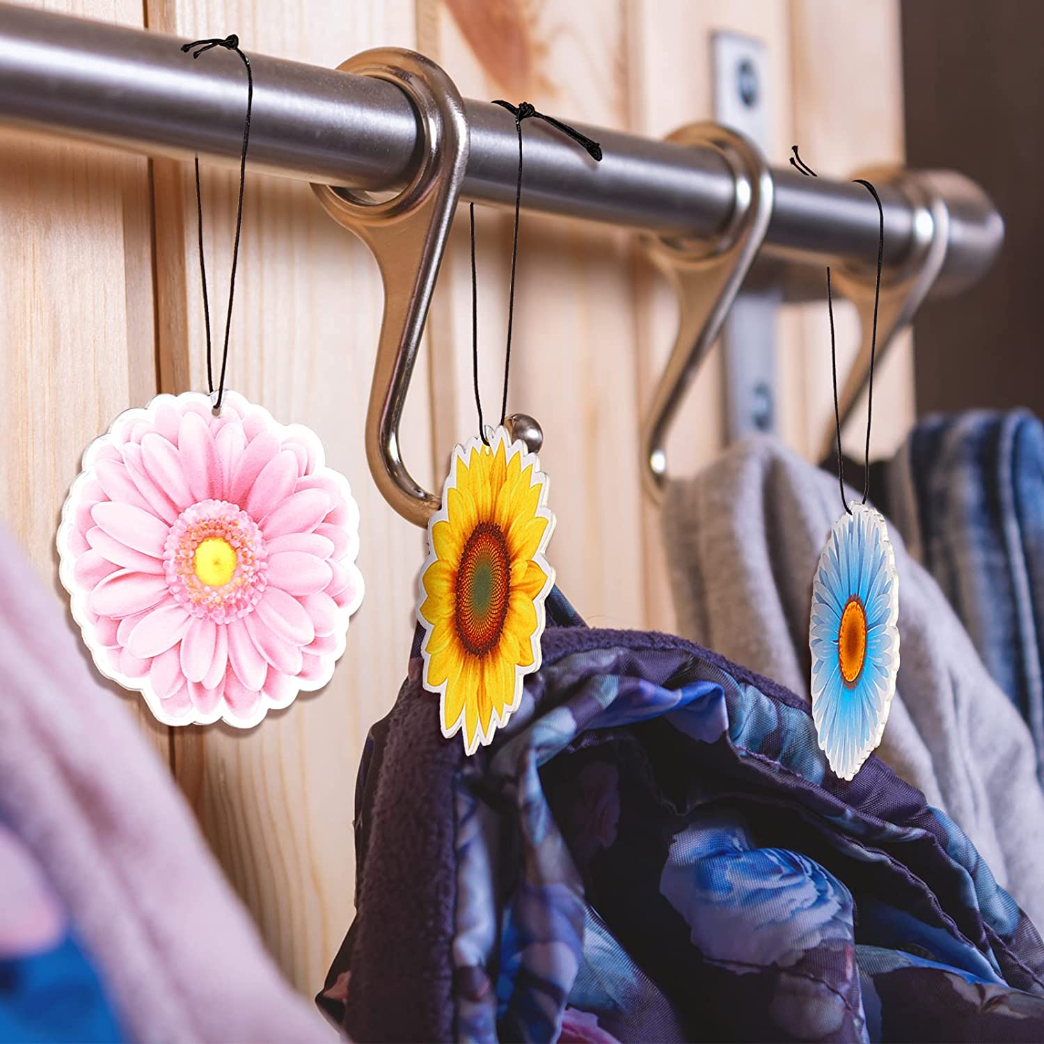 Customized Shape Car Fresheners for Home and Car Decoration 7